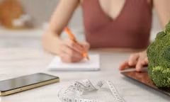Theo dõi thực phẩm hằng ngày giúp giảm cân nhiều hơn