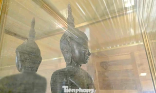 Xem cận cổ vật 5 lần bị lấy trộm rồi quay trở lại bản làng trong sự ngỡ ngàng