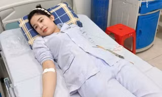 Nữ điều dưỡng trẻ hiến máu khẩn cấp, cứu bệnh nhân nguy kịch trong đêm