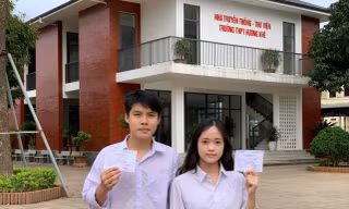 Sinh nhật tuổi 18 đáng nhớ khi trùng đúng ngày bầu cử