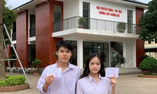 Sinh nhật tuổi 18 đáng nhớ khi trùng đúng ngày bầu cử