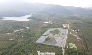 Hà Tĩnh: Ô nhiễm bãi rác chồng chất, dân càng lo ngại khi xây nhà máy rác nơi đầu nguồn