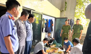 Bắt giam người thu mua lợn bệnh, cấp đông rồi bán kiếm lời