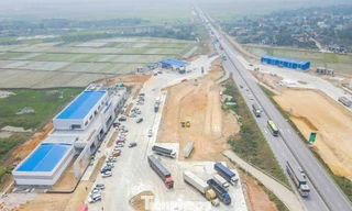 Khai thác tạm trạm dừng nghỉ trên cao tốc Bắc - Nam qua Thanh Hóa dịp Tết