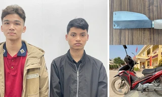 Bắt giữ hai đối tượng kề dao vào cổ tài xế xe ôm cướp xe máy