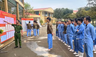 Lá phiếu cử tri – 'liều thuốc tinh thần' khơi dậy ý chí cho hàng trăm học viên cai nghiện ở Thanh Hóa 