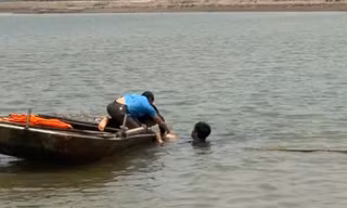 Tìm thấy thi thể nam sinh đuối nước 