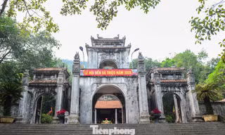 Ngôi đền thiêng hàng nghìn năm tuổi thờ nữ tướng 