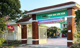 Cách chức nữ hiệu trưởng lơ là để giáo viên bị chậm lương