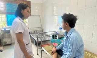 Nhiều học sinh nhập viện do nghiện thuốc lá điện tử gây rối loạn tâm thần 
