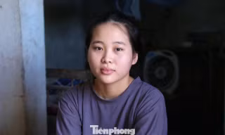 Nữ sinh nghèo trở thành thủ khoa, khao khát vào đại học