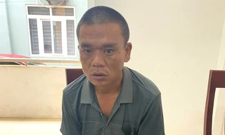 Đột nhập phòng ngủ, cuỗm 11 chỉ vàng