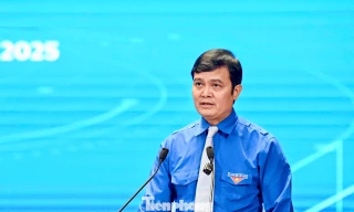 Bí thư thứ nhất T.Ư Đoàn: Tuổi trẻ Nghệ An làm rạng danh quê hương bằng những việc làm thiết thực