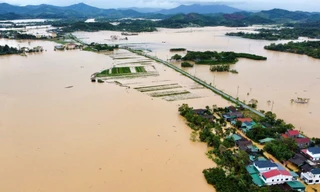 Bão số 10 'nhấn chìm' nhiều xã miền núi Hà Tĩnh