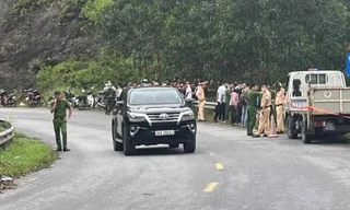 Hy hữu: Nam thanh niên ngã xe, rơi trúng thi thể có cùng ngày tháng năm sinh với mình