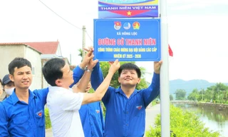 Rực rỡ đường cờ thanh niên