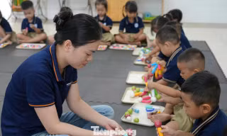 Giáo viên 'mòn mỏi chờ', Nghệ An thúc rà soát thăng hạng