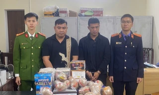 Thủ đoạn tinh vi của đường dây làm pháo lậu