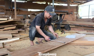 Làng mộc Tiền Phong tăng ca trả đơn hàng Tết