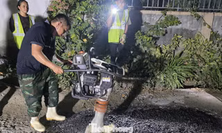 Câu chuyện đẹp về 'Hòa vá ổ gà' miễn phí ở Nghệ An