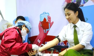 Những 'bóng hồng' công an lan tỏa nghĩa cử hiến máu cứu người 