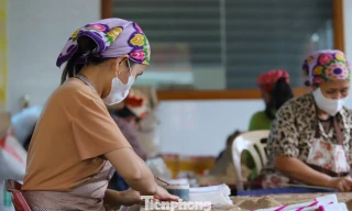 Làng hương trầm chạy nước rút cận Tết