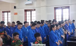 48 bị cáo trong đường dây lừa đảo xuyên quốc gia hầu tòa