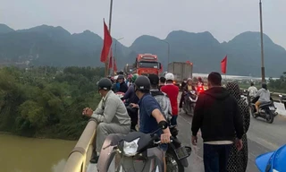 Cô gái mất tích sau khi để lại ô tô trên cầu ở Nghệ An