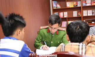 Khi cha mẹ, nhà trường và công an cùng bắt tay 'cứu' học sinh hư