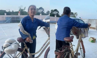 Rưng rưng món quà của cụ bà 72 tuổi gửi vào vùng lũ