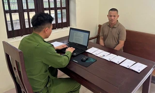 Đang chấp hành án treo về tội đánh bạc lại tiếp tục lập sới bạc