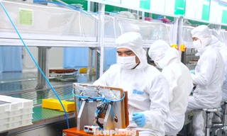 Sản xuất linh kiện điện tử công nghệ cao ở Khu công nghiệp VSIP Nghệ An.