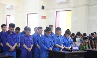 Tuyên án 33 bị cáo lừa đảo bằng kịch bản “việc nhẹ, lương cao”