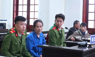 Đâm chồng tử vong khi thấy nhắn tin tán tỉnh gái 