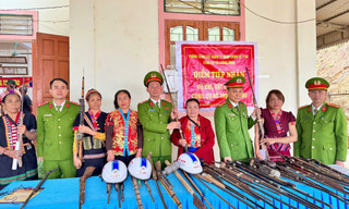 Thu hồi hàng loạt vũ khí 'nóng' ở các xã miền núi Nghệ An