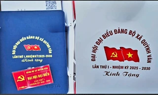 Bí thư xã nói gì khi tặng quà đại biểu dự Đại hội dù tỉnh đã có yêu cầu dừng