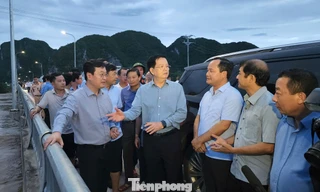 Phó Thủ tướng Chính phủ Mai Văn Chính: Nâng hạ tầng giao thông, xây khu dân cư tránh lũ