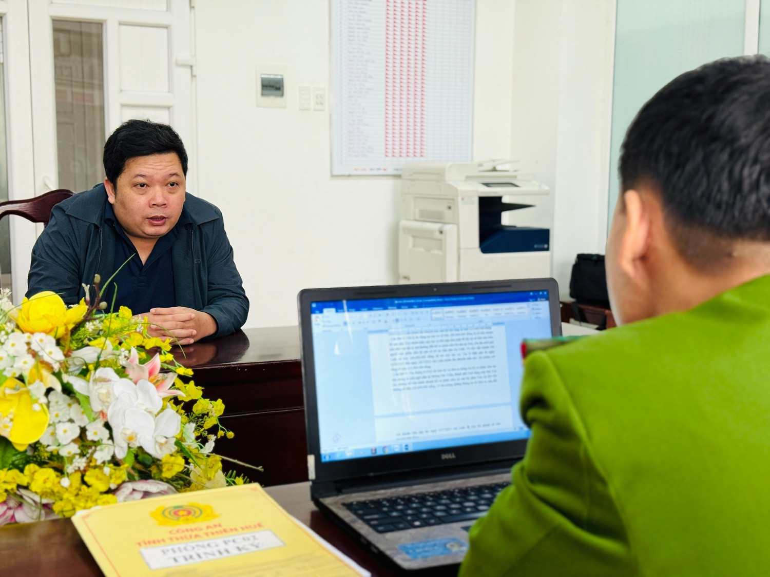 Nhiều phụ huynh bị lừa tiền vì tìm cách 'chạy trường' cho con