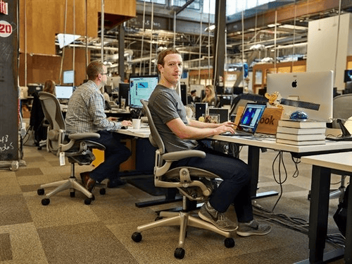 Từ ký túc xá Harvard đến hệ thống phục vụ hơn 3 tỷ người: Facebook được xây như thế nào?