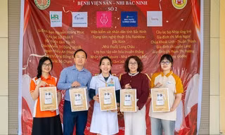 Gooby gửi trao hơi ấm đến bệnh nhi tại BV Nhi Trung ương và BV Sản Nhi Bắc Ninh trước thềm Tết Bính Ngọ