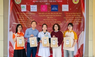 Gooby gửi trao hơi ấm đến bệnh nhi tại BV Nhi Trung ương và BV Sản Nhi Bắc Ninh trước thềm Tết Bính Ngọ