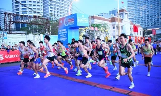 Sabeco tiếp sức đường đua Tienphong Marathon 2026, với hơn 12.000 vận động viên 