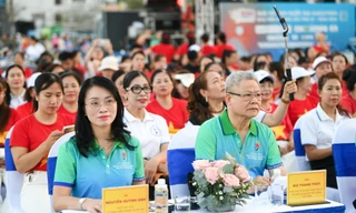 Toàn cảnh ‘khiêu vũ xanh vì người tiêu dùng' tại phố biển Nha Trang 