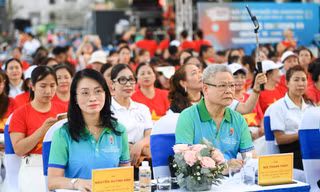 Toàn cảnh ‘Khiêu vũ xanh vì người tiêu dùng' tại phố biển Nha Trang 