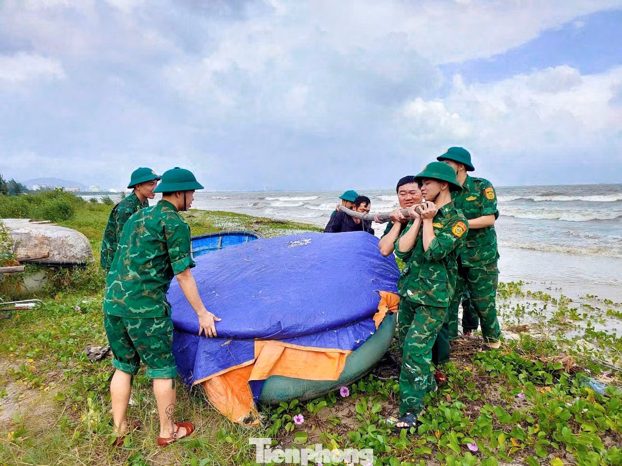 tp-tauthuyentranhtru-19.jpg