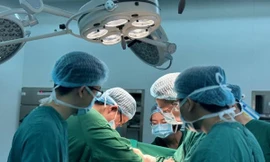 Lấy da bụng tạo ngực, bước tiến mới trong tái tạo sau ung thư vú