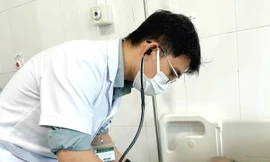 Viêm màng não do não mô cầu diễn biến phức tạp