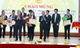 Vinh danh 5 học sinh đoạt huy chương tại Kỳ thi Olympic Thiên văn và Vật lý thiên văn quốc tế 2025