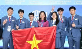 Học sinh Việt Nam xuất sắc giành 6 huy chương tại Kỳ thi Olympic Khoa học trẻ quốc tế (IJSO)