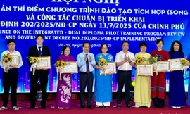 Hà Nội sẽ tiếp tục triển khai chương trình song bằng ở các trường công lập
